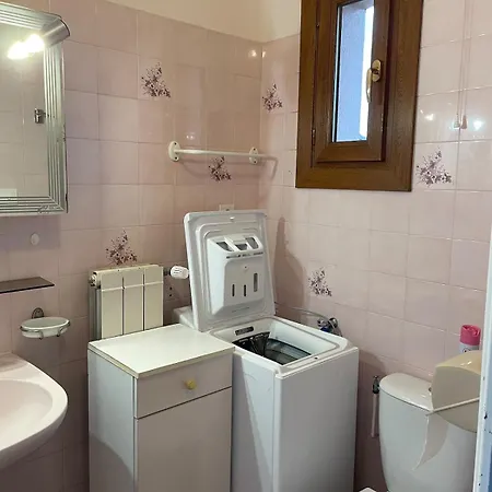 Apartment Joli Avec Terrasse Baccara Greoux-les-Bains